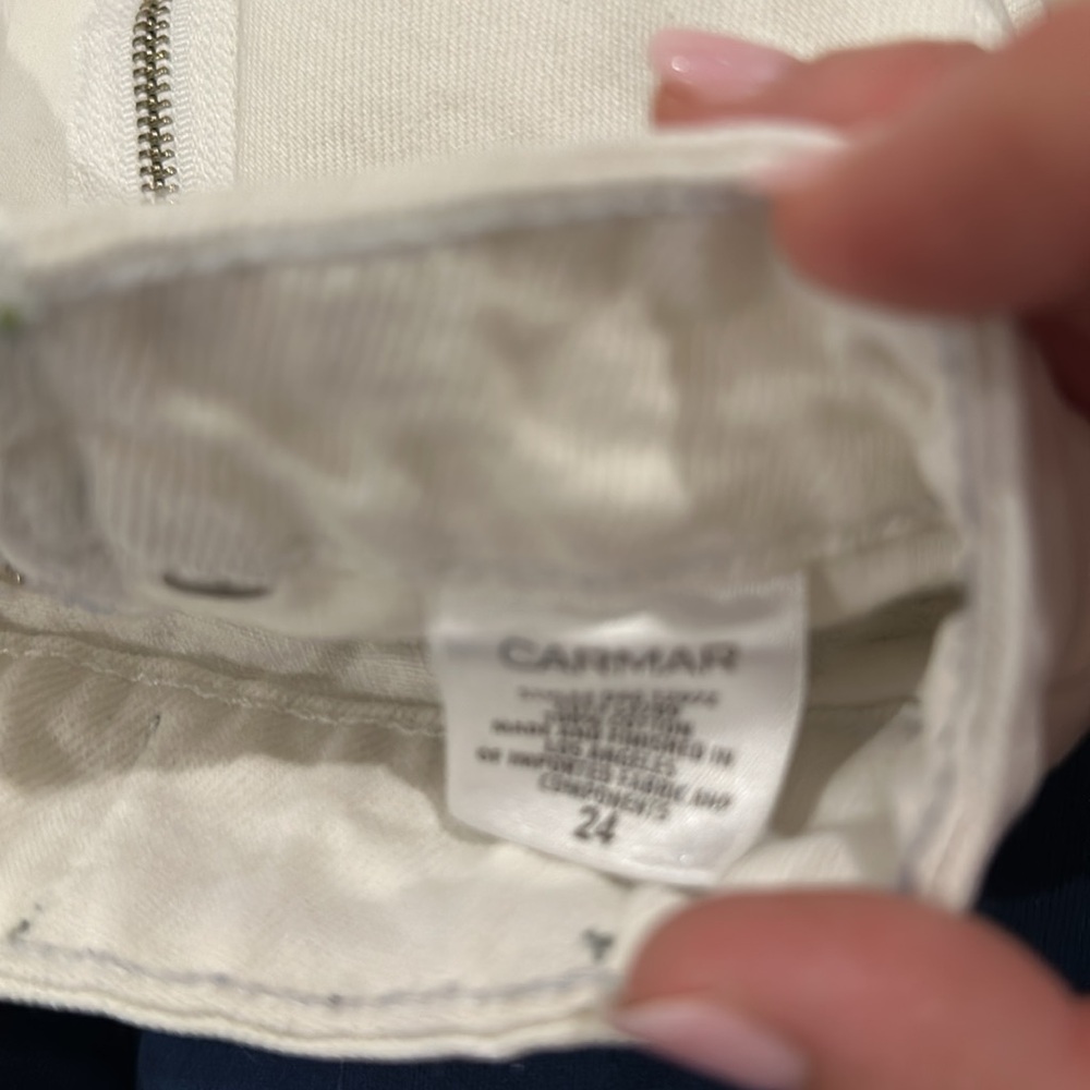 Carmar ladies white denim skirt size 24 zipper accents - Picture 6 of 6